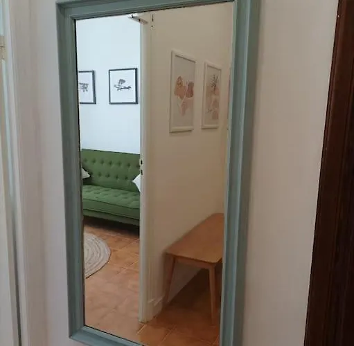 Daire Casa Aprosio, A Bright Apartment In The Center Of Ventimiglia, 5 Minutes From The Sea And The Train Station