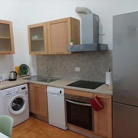 Casa Aprosio, Luminoso In Centro A Ventimiglia, A 5 Min Dal Mare E Dal Treno Daire