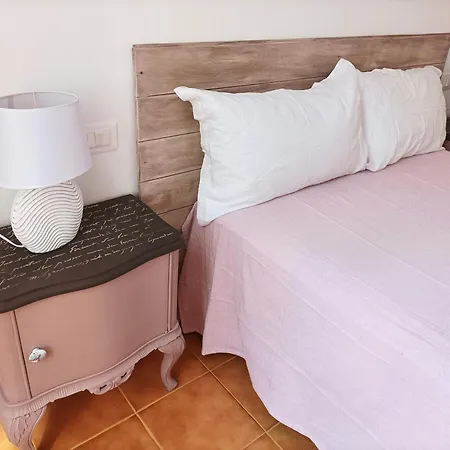Casa Aprosio, A Bright Apartment In The Center Of Ventimiglia, 5 Minutes From The Sea And The Train Station Ventimiglia