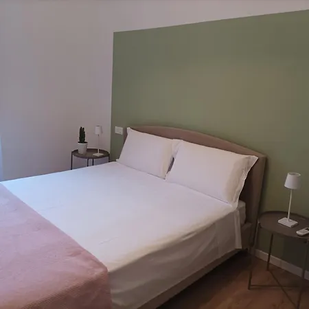 Casa Aprosio, A Big In The Center Of Ventimiglia, 5 Minutes From The Sea And The Train Station Apartmán *