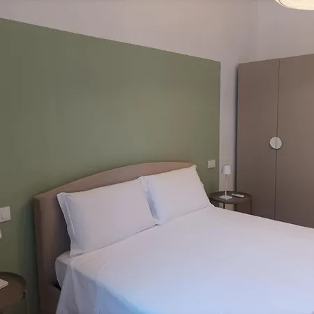 Casa Aprosio, A Big In The Center Of Ventimiglia, 5 Minutes From The Sea And The Train Station Apartmán Ventimiglia