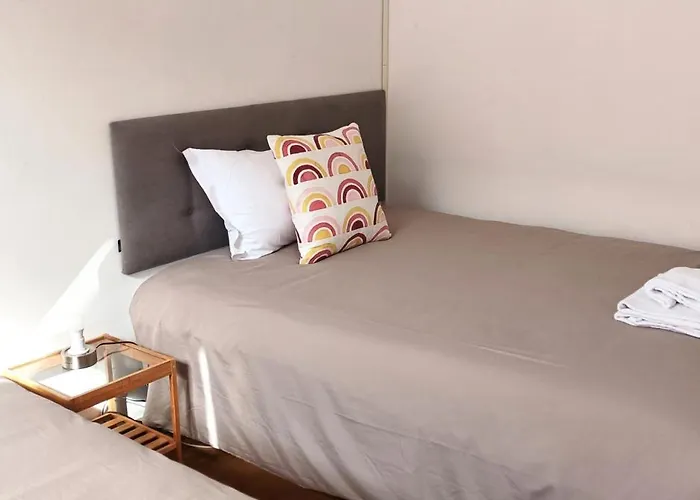 Apartamento Casa Aprosio, Luminoso In Centro A Ventimiglia, A 5 Min Dal Mare E Dal Treno *